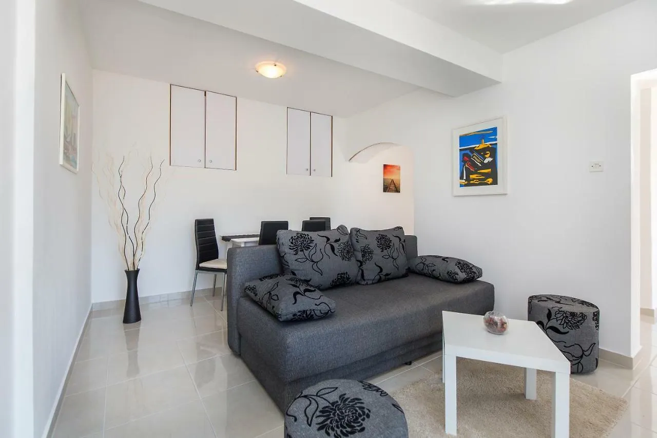 Apartments Kos Rabac